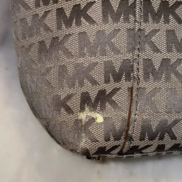 Michael Kors Bag Purse Handbag Pocketbook Charlotte Signature Jet Set Tote Bag